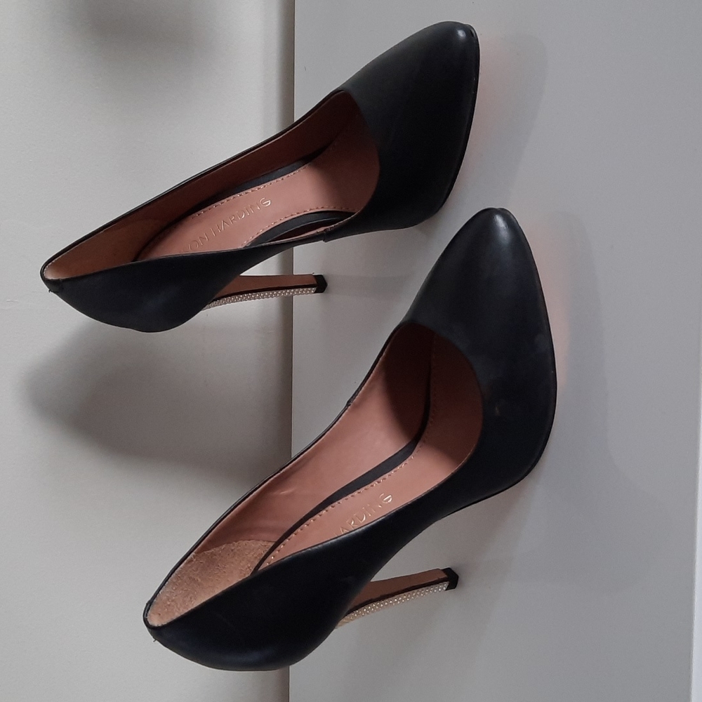 Madison Harding size 6 black leather high heels